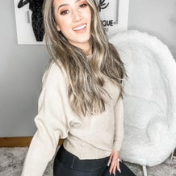 Ribbed Long sleeve Top - Picture 2 of 2